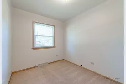 3615 Grandmore Avenue, Gurnee, IL 60031 - Photo 12