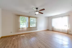 3615 Grandmore Ave, Gurnee, IL 60031 - Photo 4