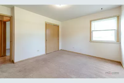 3615 Grandmore Avenue, Gurnee, IL 60031 - Photo 14