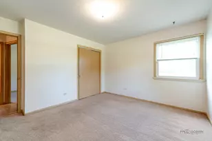3615 Grandmore Ave, Gurnee, IL 60031 - Photo 14