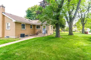 3615 Grandmore Ave, Gurnee, IL 60031 - Photo 22