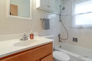 3615 Grandmore Ave, Gurnee, IL 60031 - Photo 16