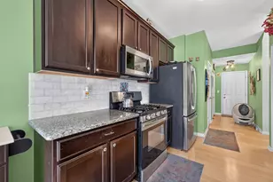 6N285 Whitmore Cir, Saint Charles, IL 60174 - Photo 8