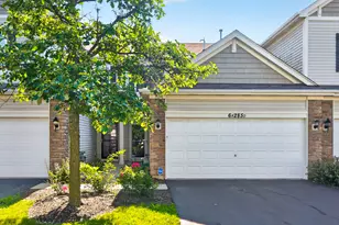 6N285 Whitmore Cir, Saint Charles, IL 60174 - Photo 1