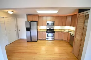 300 Opatrny Dr, Fox River Grove, IL 60021 - Photo 4