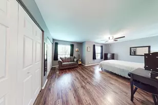 263 S Collins St, South Elgin, IL 60177 - Photo 14