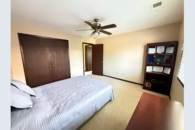 6135 Essex Court #D, Willowbrook, IL 60527 - Photo 14