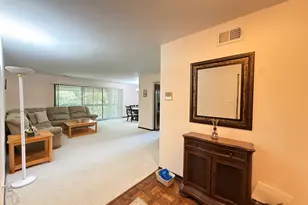 6135 Essex Ct, Willowbrook, IL 60527 - Photo 2
