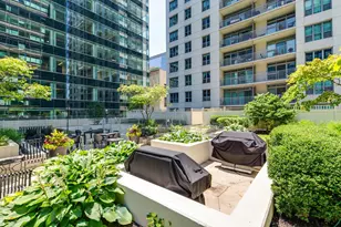 125 S Jefferson St, Chicago, IL 60661 - Photo 24