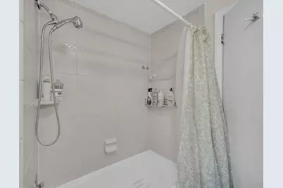 401 Greentree Parkway, Libertyville, IL 60048 - Photo 26