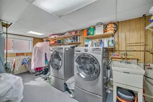 401 Greentree Pkwy, Libertyville, IL 60048 - Photo 18