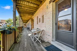 1044 W Byron St, Chicago, IL 60613 - Photo 14