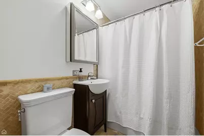 1044 W Byron Street #2E, Chicago, IL 60613 - Photo 10