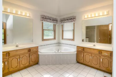 650 Lavina Court, Bolingbrook, IL 60440 - Photo 20