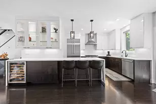 3901 S Lake Park Ave, Chicago, IL 60653 - Photo 2