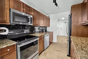 5455 N Sheridan Rd, Chicago, IL 60640 - Photo 30