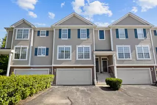 2255 Hudson Cir, Aurora, IL 60502 - Photo 1