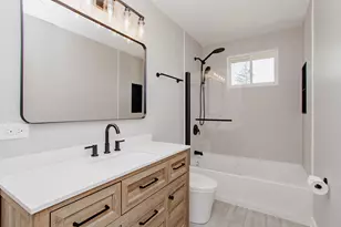 248 Spruce Ave, Bensenville, IL 60106 - Photo 4