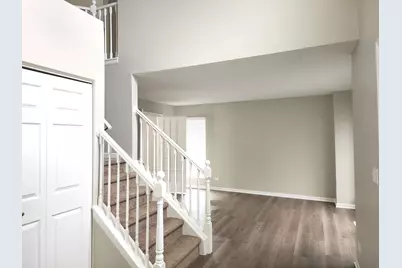 568 Rebecca Lane, Bolingbrook, IL 60440 - Photo 2