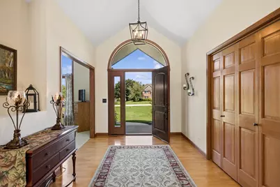 6N731 Willowbrook Drive, Saint Charles, IL 60175 - Photo 2