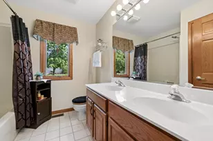 6N731 Willowbrook Dr, Saint Charles, IL 60175 - Photo 18