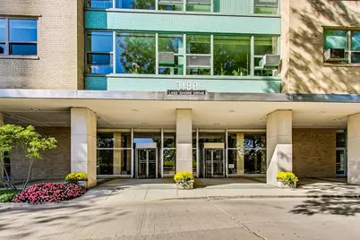 3180 N Lake Shore Drive #4G, Chicago, IL 60657 - Photo 2