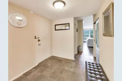 3180 N Lake Shore Drive #4G, Chicago, IL 60657 - Photo 6