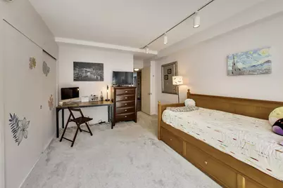 3180 N Lake Shore Drive #4G, Chicago, IL 60657 - Photo 18