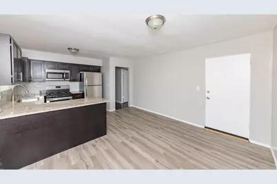 3058 N Kostner Avenue #2W, Chicago, IL 60641 - Photo 4