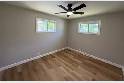 3120 Wilshire Avenue, Markham, IL 60428 - Photo 16