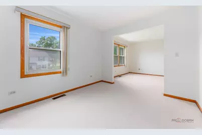 705 Partridge Drive, Schaumburg, IL 60193 - Photo 32