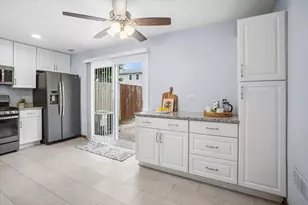 407 Chelsea Cove, Roselle, IL 60172 - Photo 8