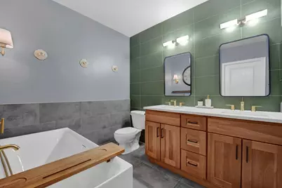 630 N State Street #2208, Chicago, IL 60654 - Photo 28