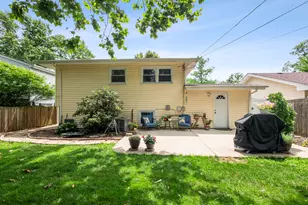 678 Sheehan Ave, Glen Ellyn, IL 60137 - Photo 20