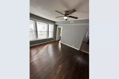 6816 S Cornell Avenue, Chicago, IL 60649 - Photo 8