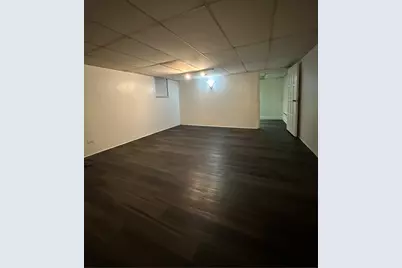 6816 S Cornell Avenue, Chicago, IL 60649 - Photo 12