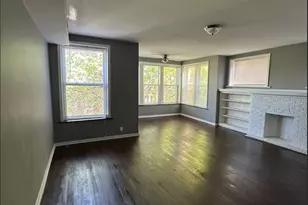 6816 S Cornell Ave, Chicago, IL 60649 - Photo 2