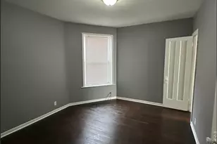 6816 S Cornell Ave, Chicago, IL 60649 - Photo 4