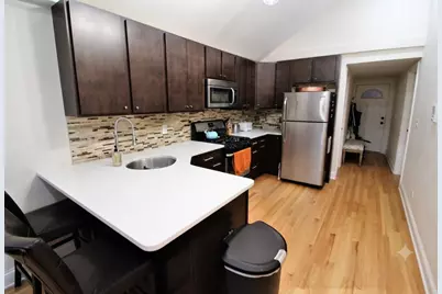 2110 W 18th Place, Chicago, IL 60608 - Photo 10