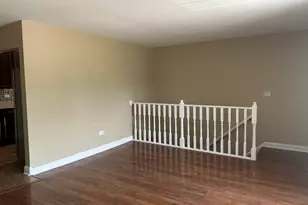 1080 Newport Harbor, Schaumburg, IL 60193 - Photo 2