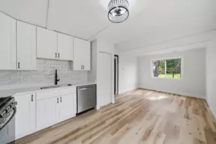 527 Alton Ct, Carol Stream, IL 60188 - Photo 10