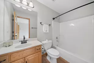 [Address not provided], Naperville, IL 60564 - Photo 32