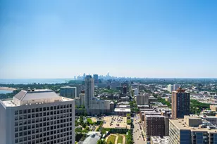 5415 N Sheridan Rd, Chicago, IL 60640 - Photo 4