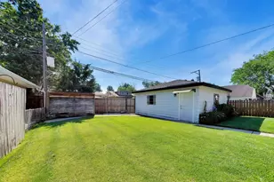 6933 N Oriole Ave, Chicago, IL 60631 - Photo 38