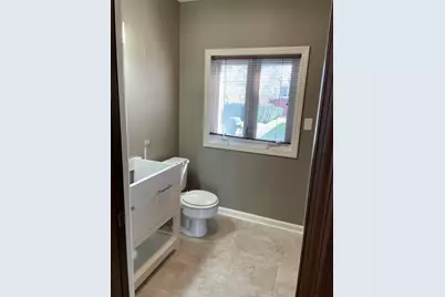 129 W Quincy Street #1, Westmont, IL 60559 - Photo 12