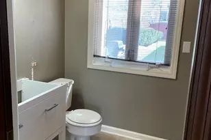 129 W Quincy St, Westmont, IL 60559 - Photo 12
