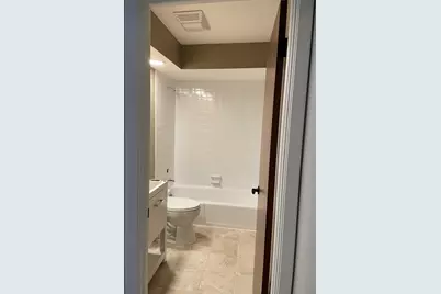 129 W Quincy Street #1, Westmont, IL 60559 - Photo 8
