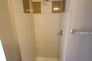 2318 W Rosemont Ave, Chicago, IL 60659 - Photo 14