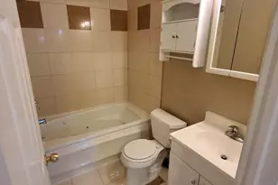 2318 W Rosemont Ave, Chicago, IL 60659 - Photo 12