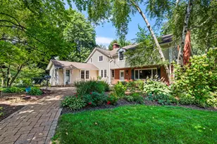 354 Ela Rd, Inverness, IL 60067 - Photo 2